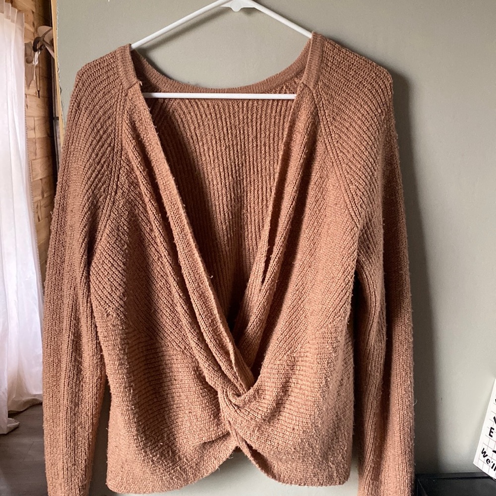 Women’s Aerie sweater
